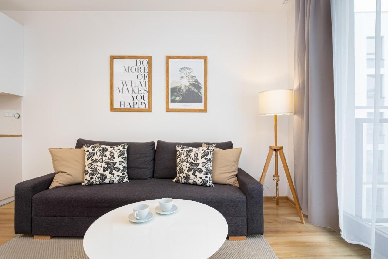Apartments Varsovia Kasprzaka By Noclegi Renters Exteriör bild